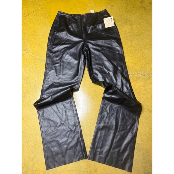 NWT Black Leather Flare Leg Pants Womens Size 6 Genuine Back Butt Zip - Picture 1 of 5